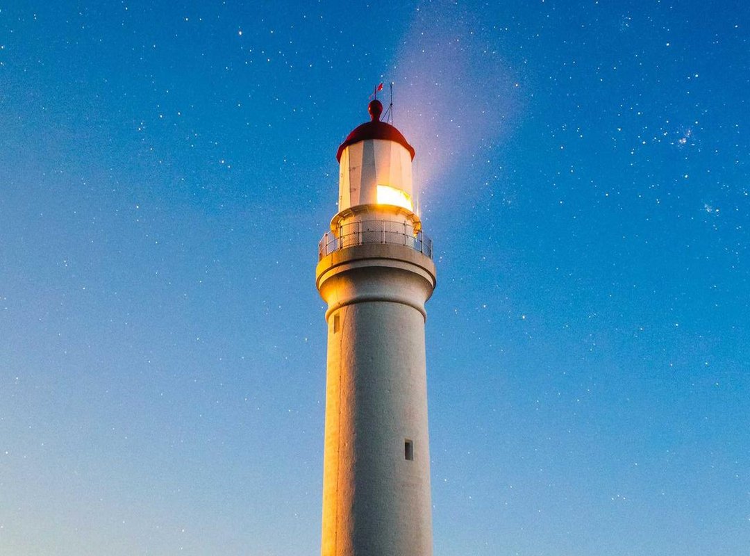 Choose Your Vibe: 4 Popular Aesthetics to Try Today