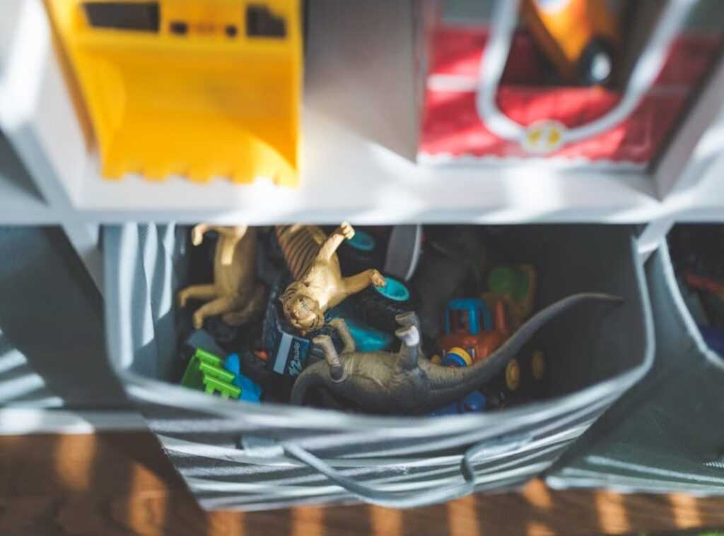 kids room storage